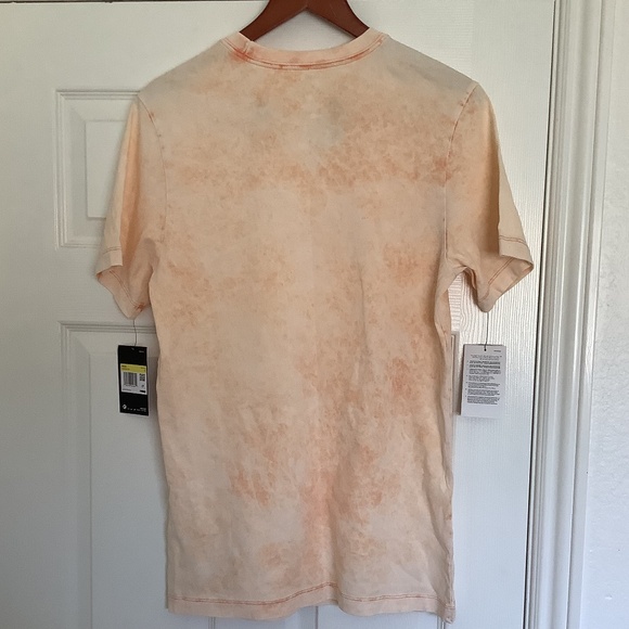 Mens Small NWT Nike Sportswear Shirt NYC New York Basketball Orange CZ9016-071 - Picture 6 of 7